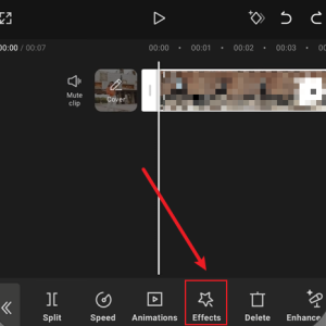 How to Zoom In on CapCut Mobile?